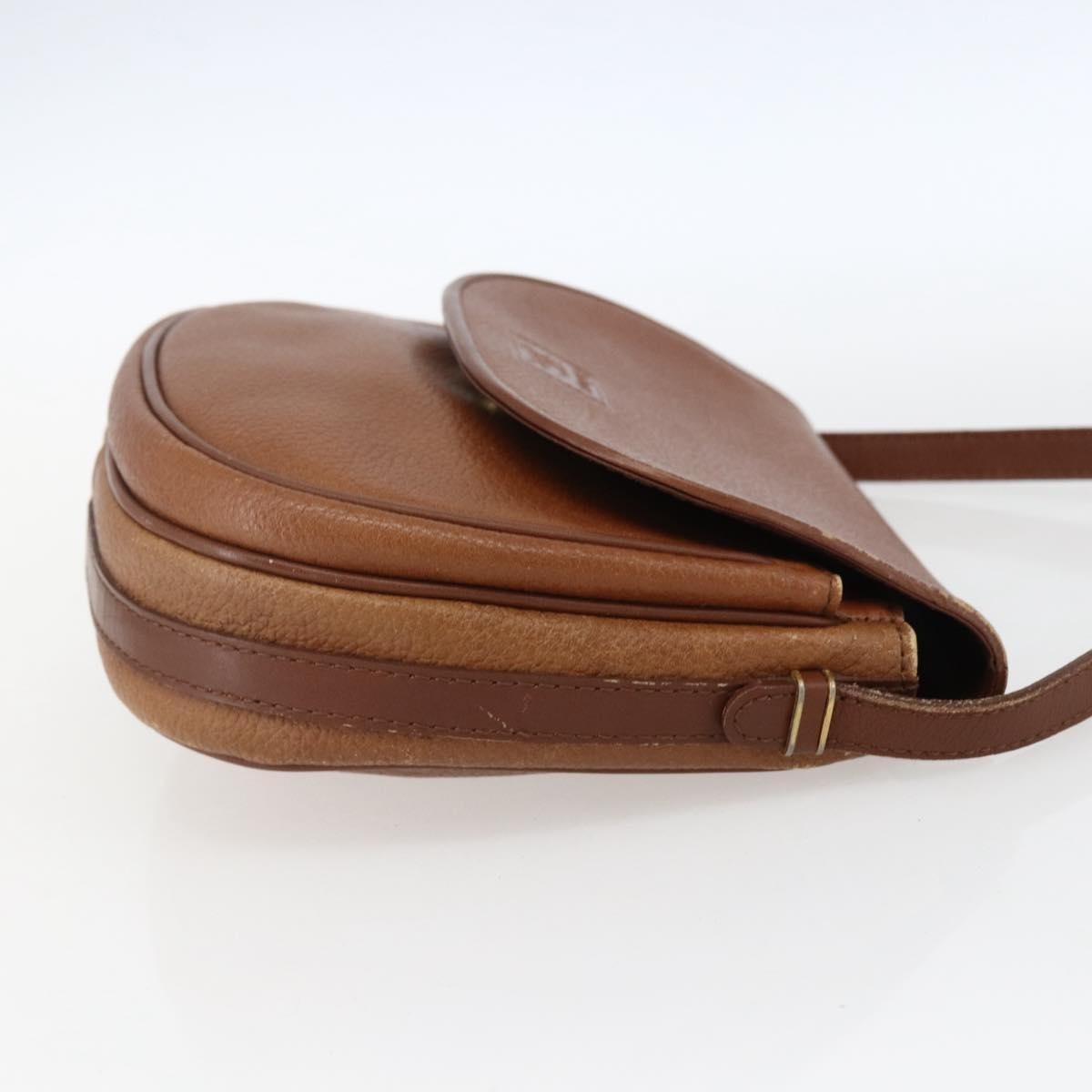 Burberry Vintage Leather Brown Leather Shoulder Bag Bag (Pre-Owned)