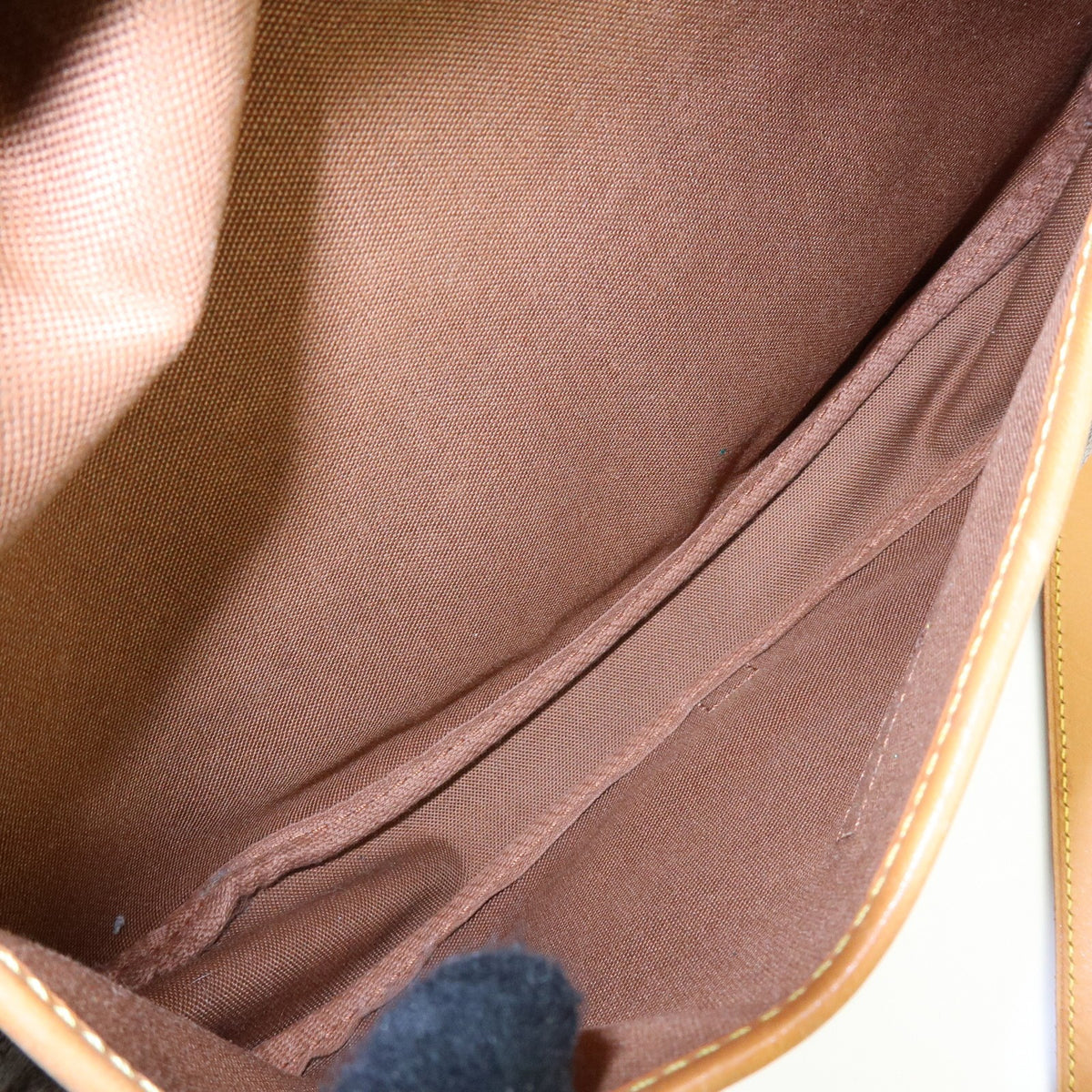 Louis Vuitton Saumur Monogram Canvas Brown Canvas Handbag (Pre-Owned)