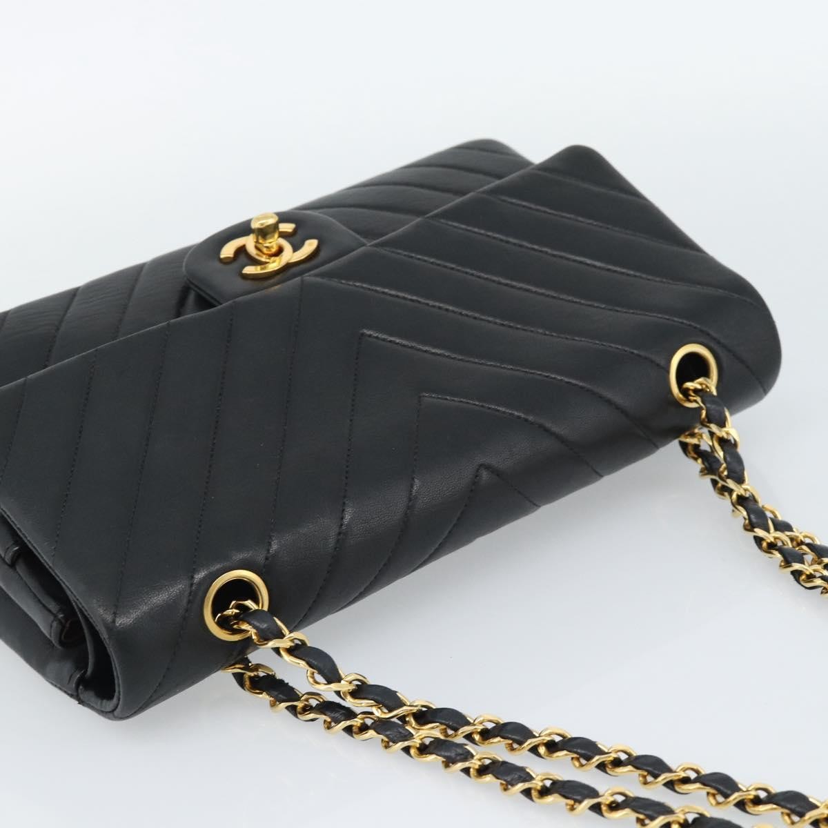Chanel Timeless - Classic Double Flap Chevron Calfskin Black Calfskin Shoulder Bag Bag (Pre-Owned)