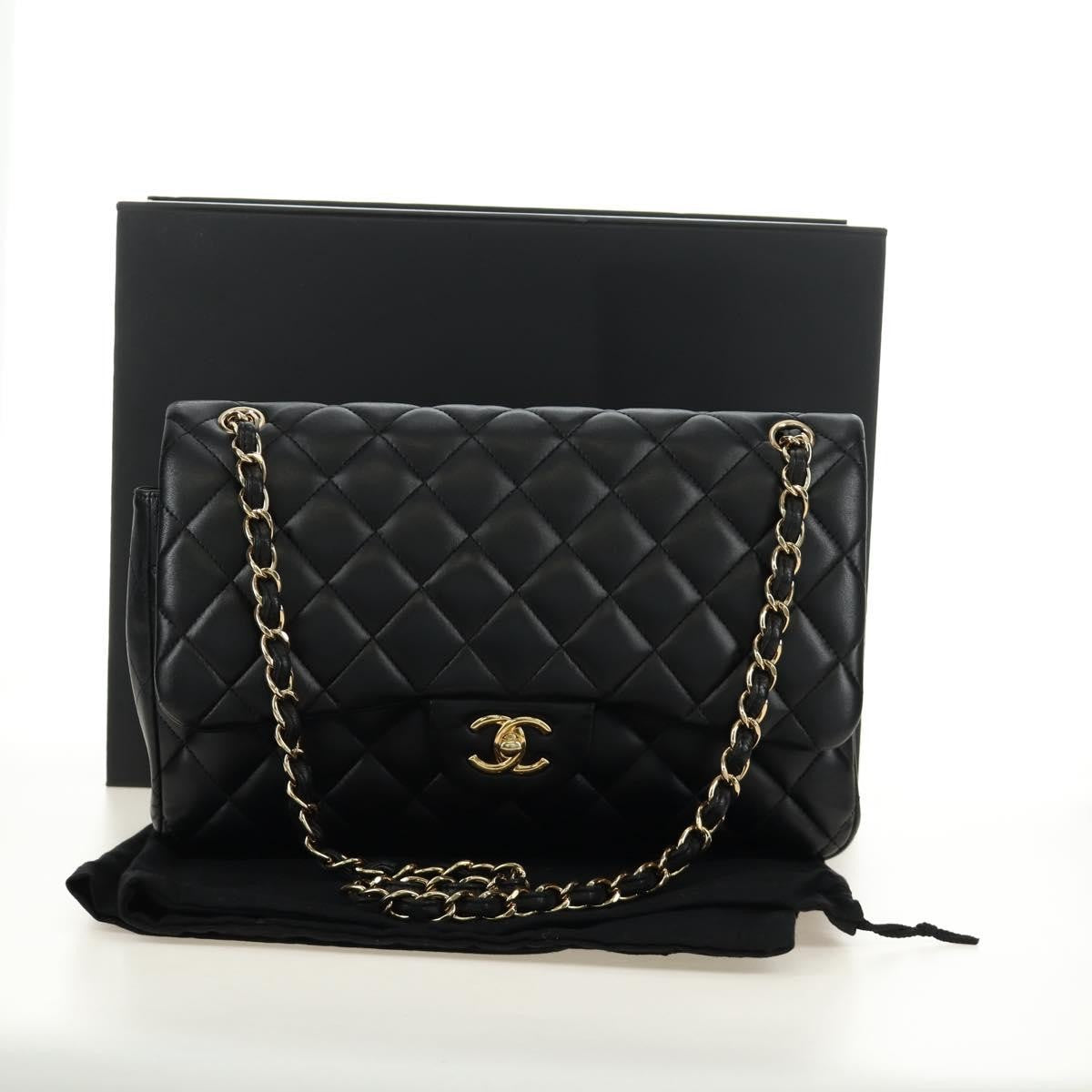 Chanel Timeless - Classic Double Flap Leather Black Leather Handbag (Pre-Owned)