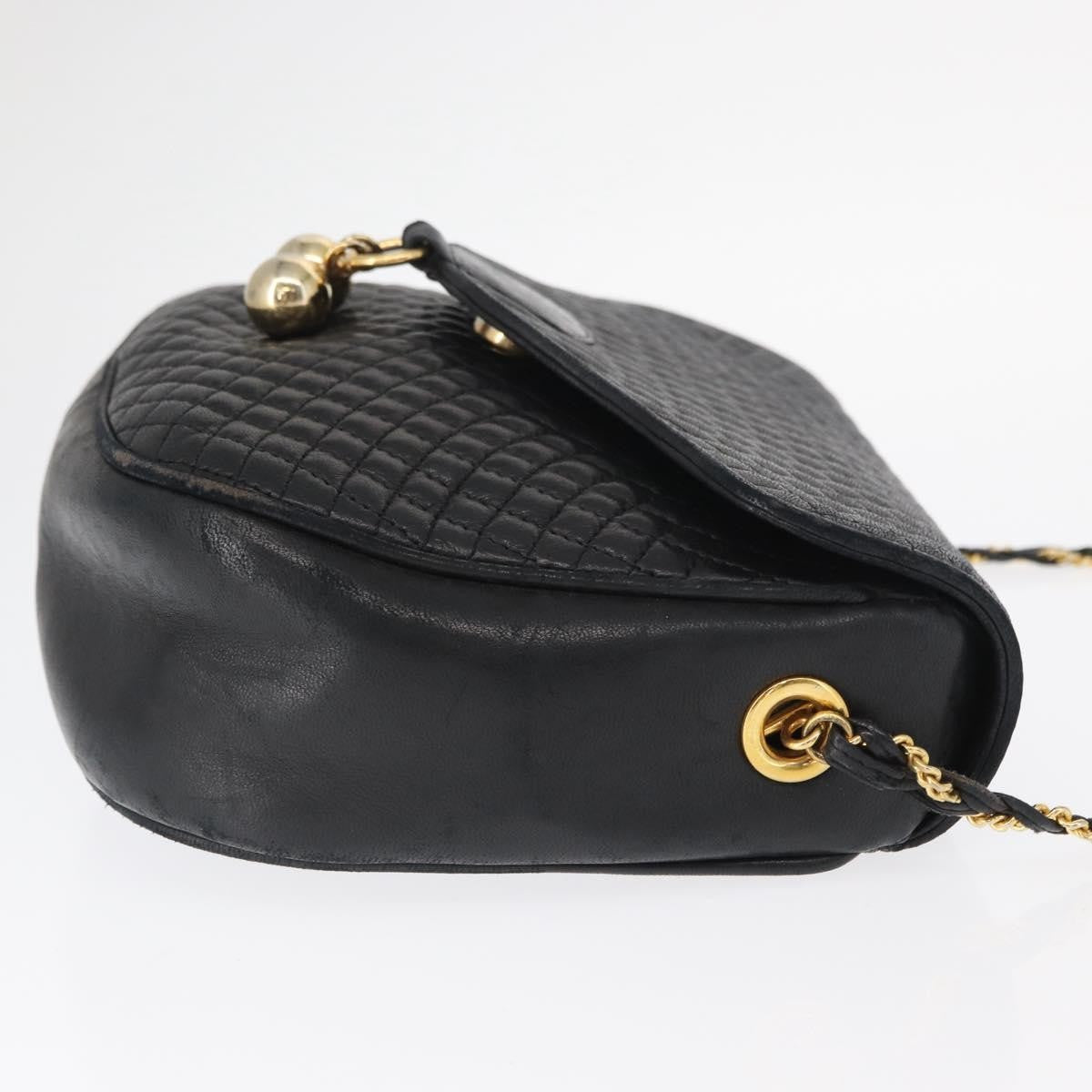 Bally Vintage Leather Black Leather Shoulder Bag Bag (Pre-Owned)