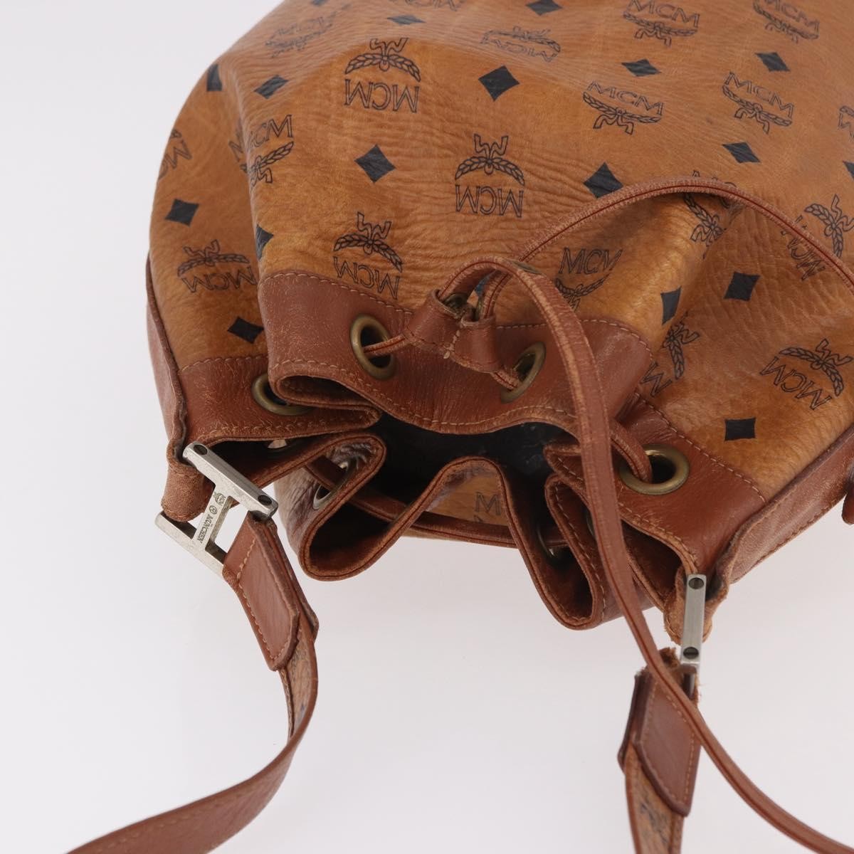 MCM Drawstring Leather Brown Leather Shoulder Bag Bag (Pre-Owned)