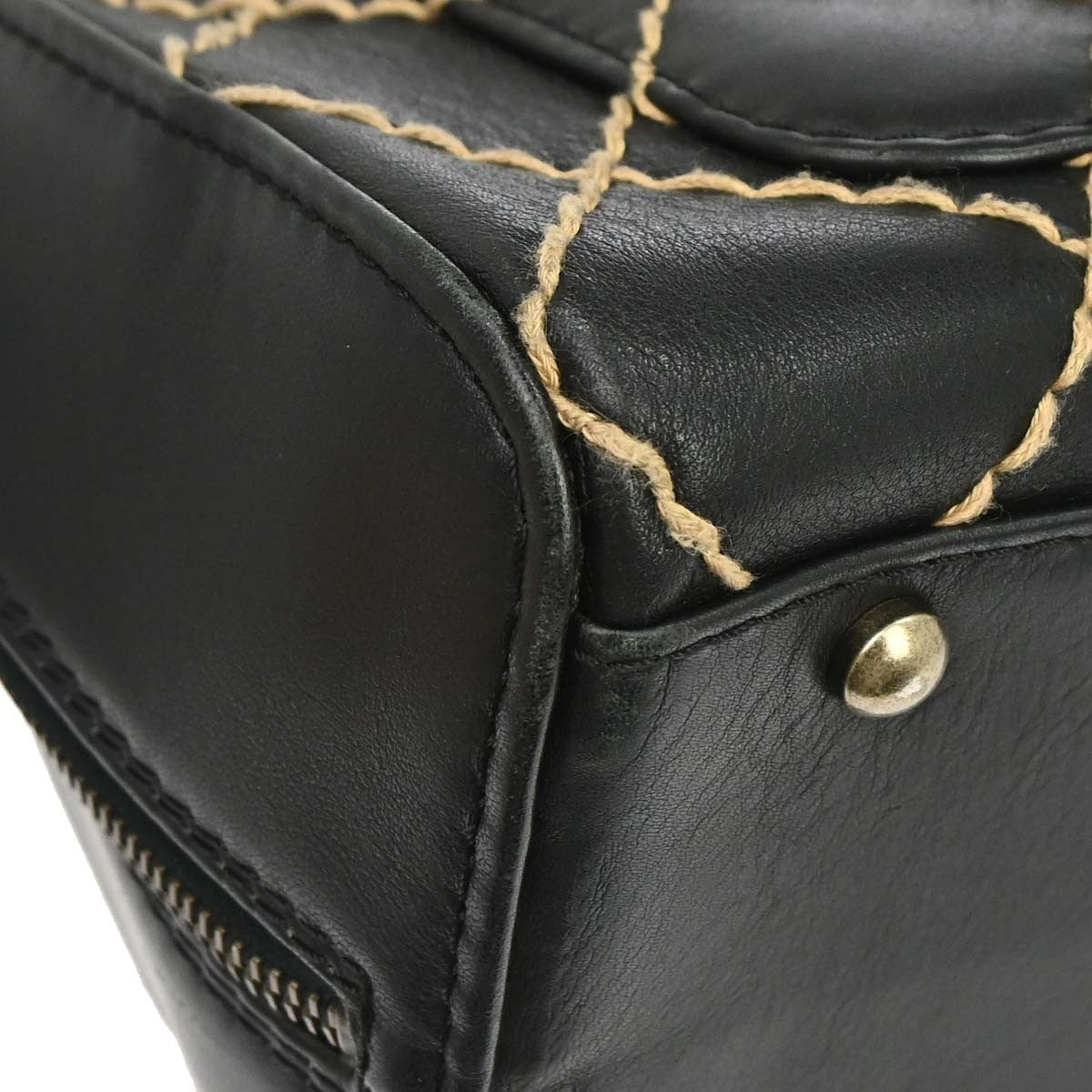 Chanel Surpique Zip Around Satchel Quilted Leather Black Leather Handbag (Pre-Owned)