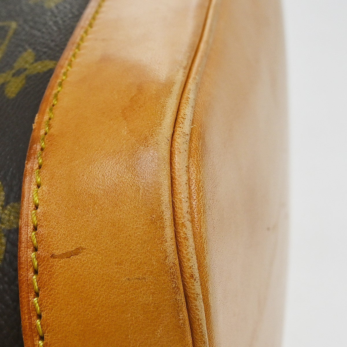 Louis Vuitton Alma Monogram Canvas Brown Canvas Handbag (Pre-Owned)