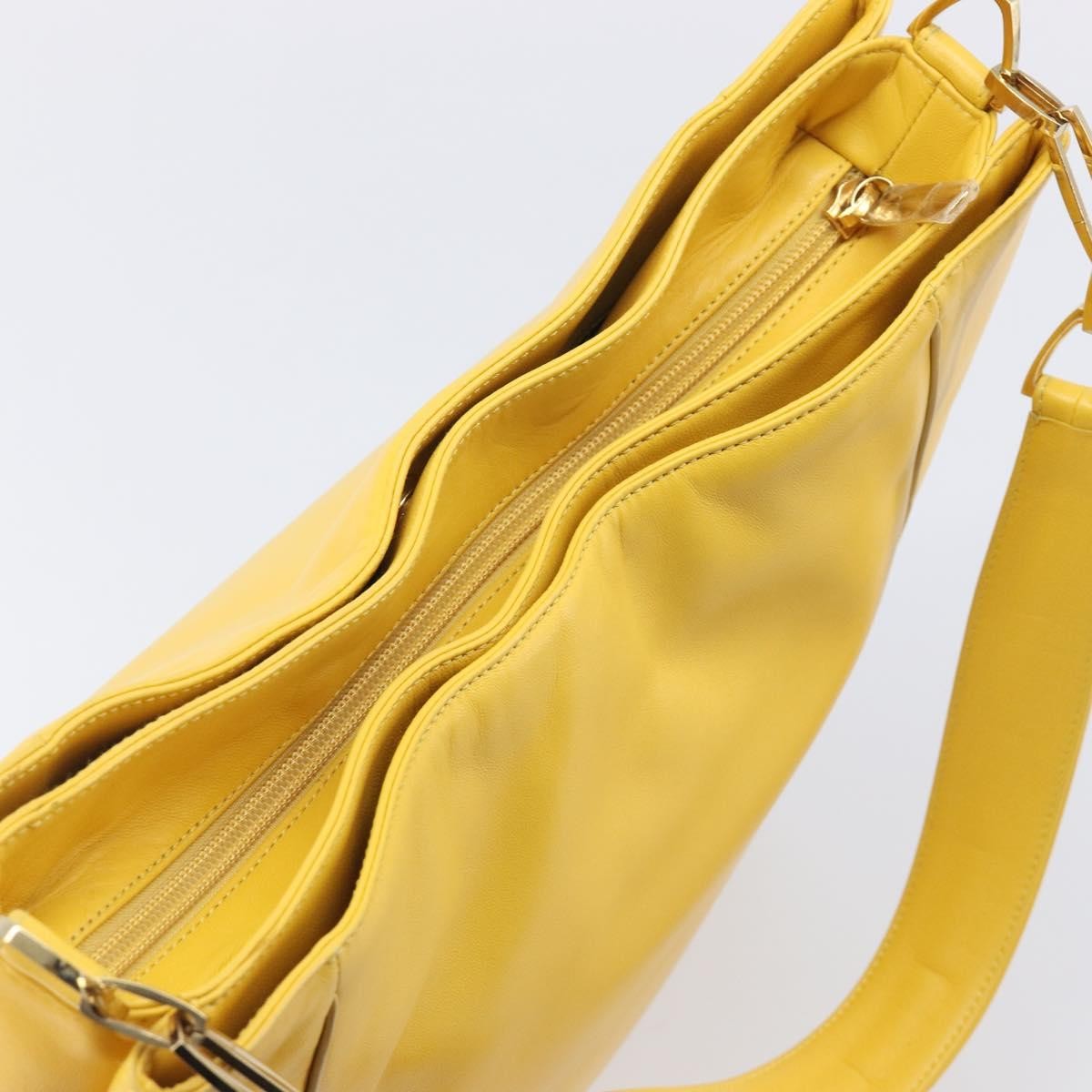 Loewe Shoulder Bag Leather Yellow Leather Shoulder Bag Bag (Pre-Owned)