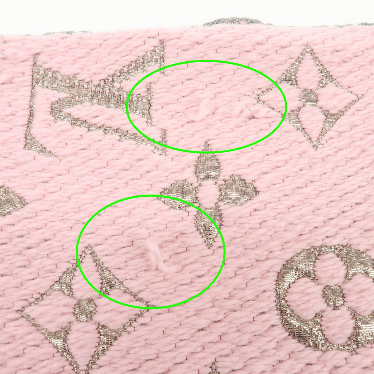 Louis Vuitton Etoile Scarf Monogram Pink Wool Scarve & Shawl Accessory (Pre-Owned)