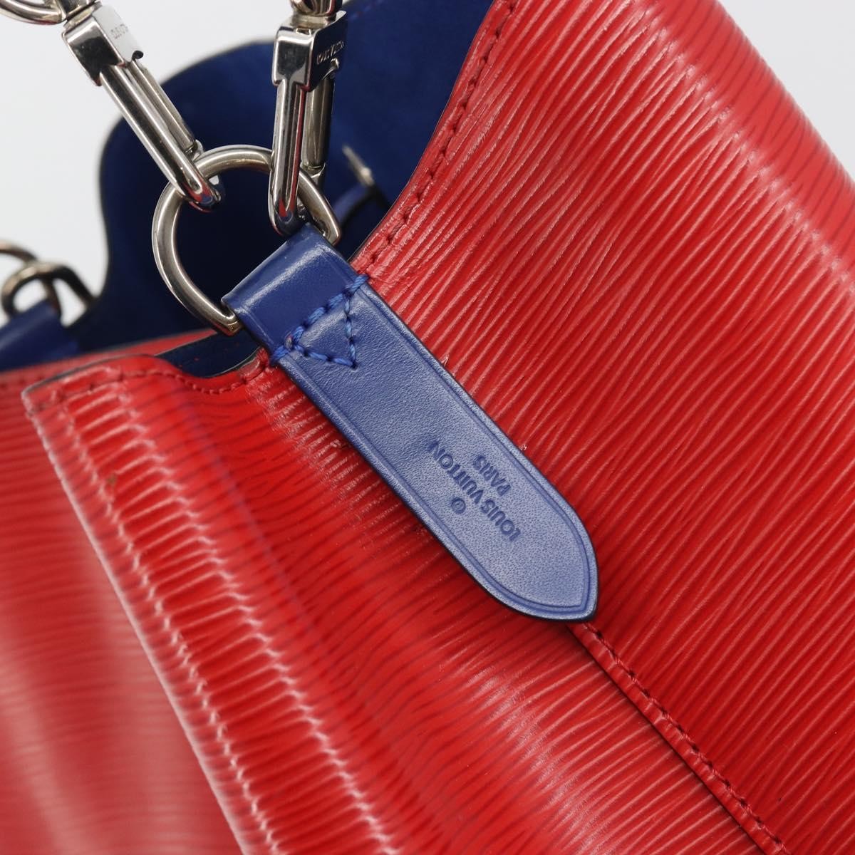 Louis Vuitton Neonoe Epi Leather Red Leather Handbag (Pre-Owned)
