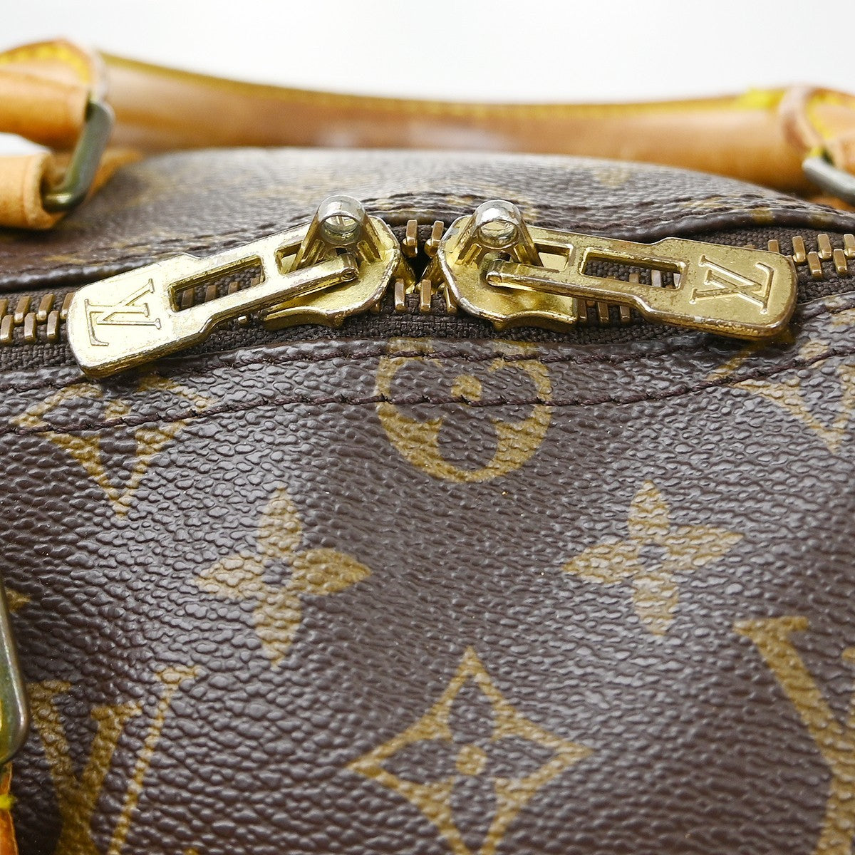 Louis Vuitton Keepall Monogram Canvas Brown Canvas Travel Bag Bag (Pre-Owned)