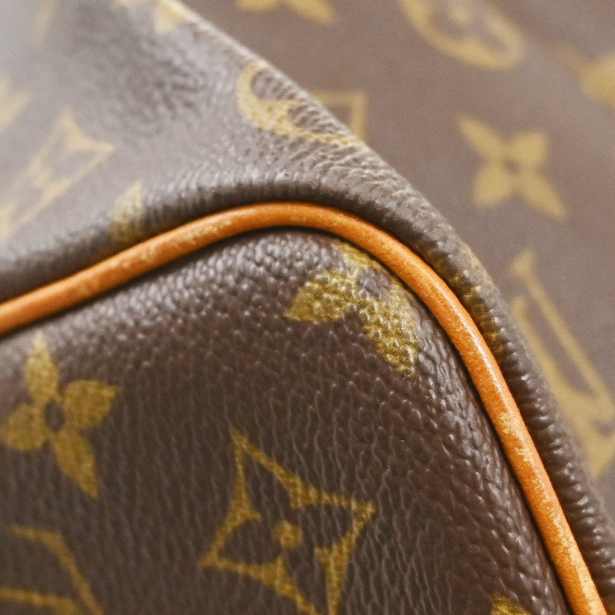 Louis Vuitton Keepall Monogram Canvas Brown Canvas Travel Bag Bag (Pre-Owned)