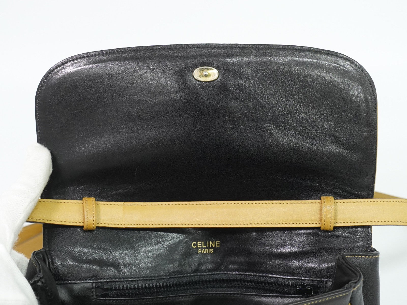 Celine Vintage Flap Leather Black Leather Shoulder Bag Bag (Pre-Owned)