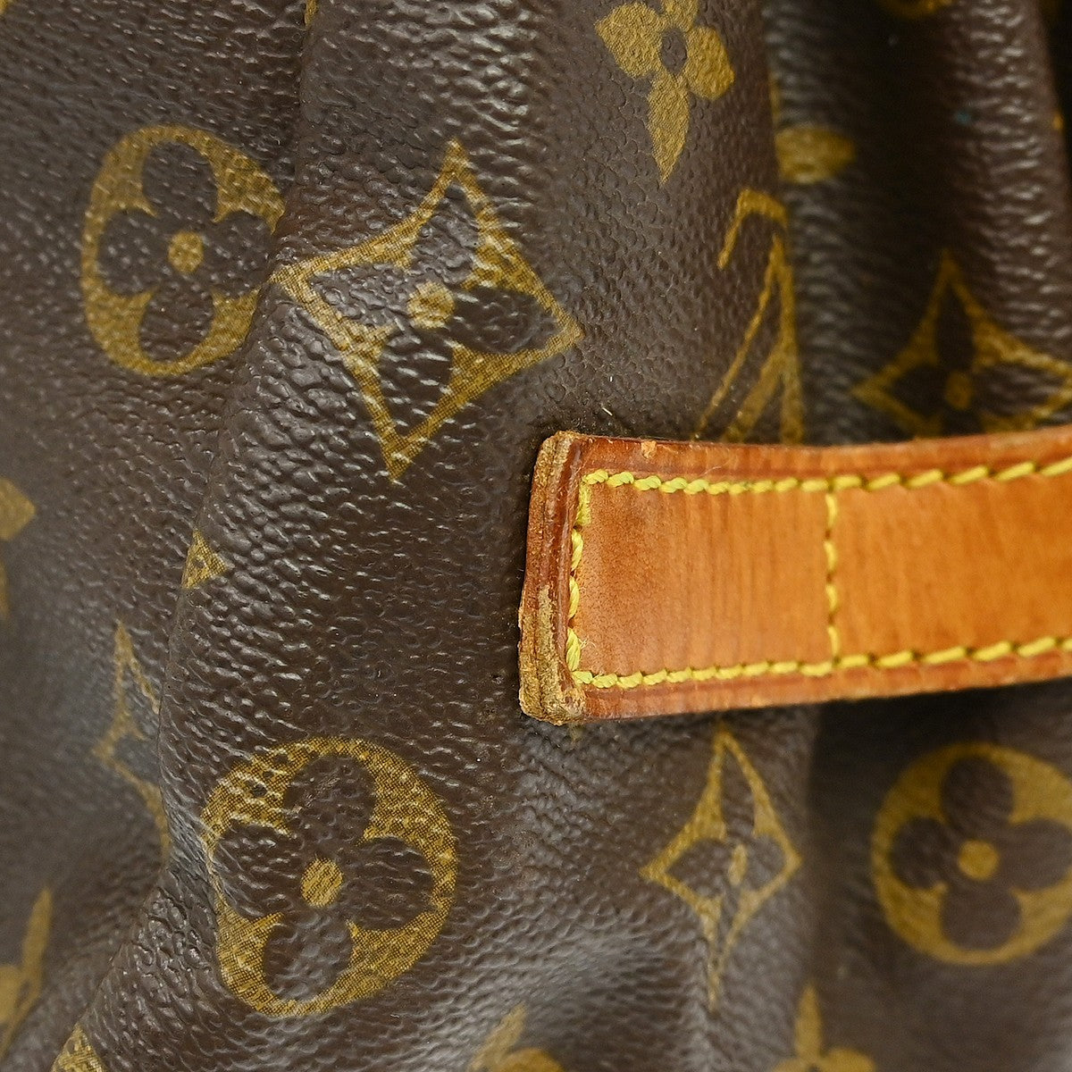 Louis Vuitton Saumur Messenger Monogram Canvas Brown Canvas Handbag (Pre-Owned)