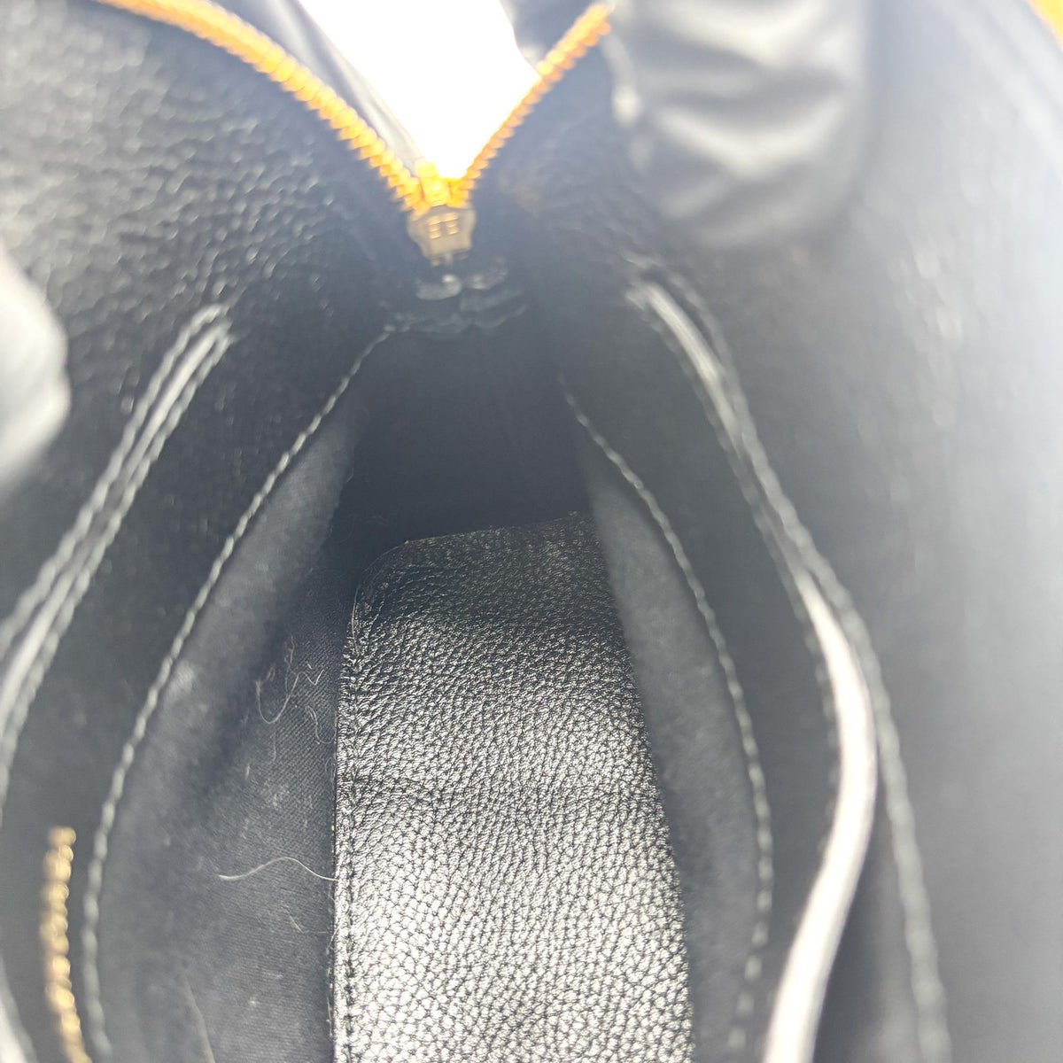 Balenciaga Logo Ville Leather Black Leather Handbag (Pre-Owned)