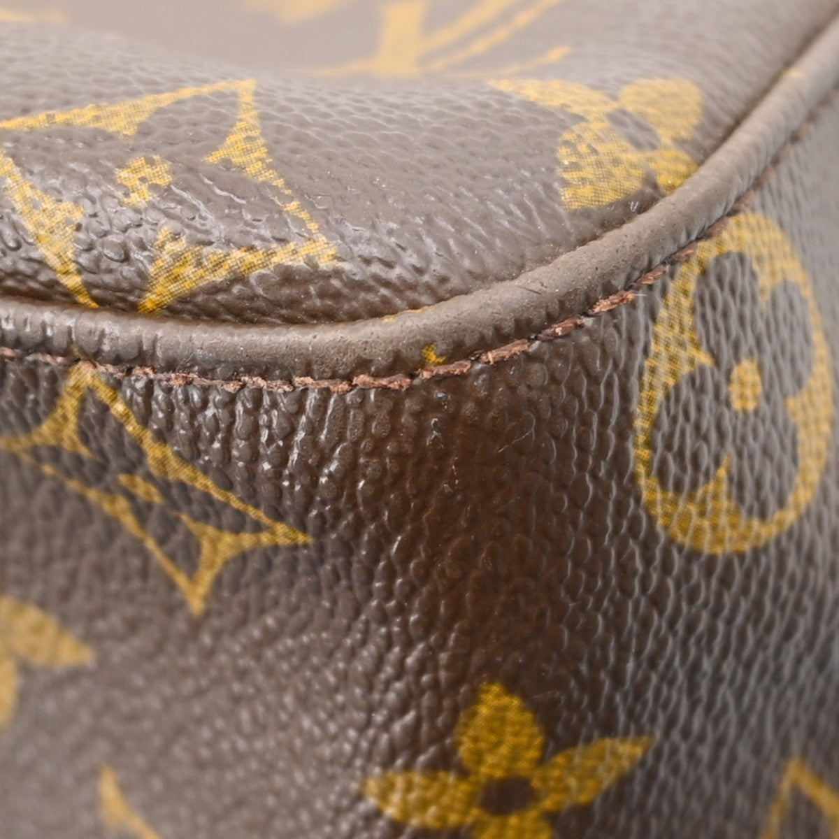 Louis Vuitton Monogram Looping Monogram Canvas Brown Canvas Shoulder Bag Bag (Pre-Owned)