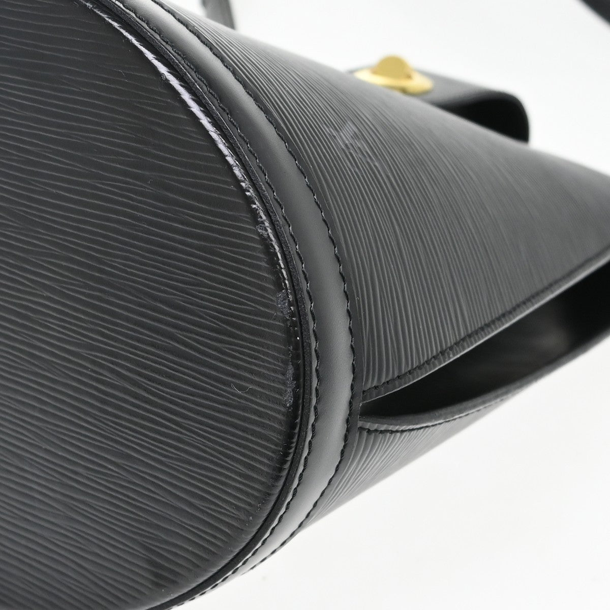 Louis Vuitton Cluny Epi Leather Black Leather Shoulder Bag Bag (Pre-Owned)