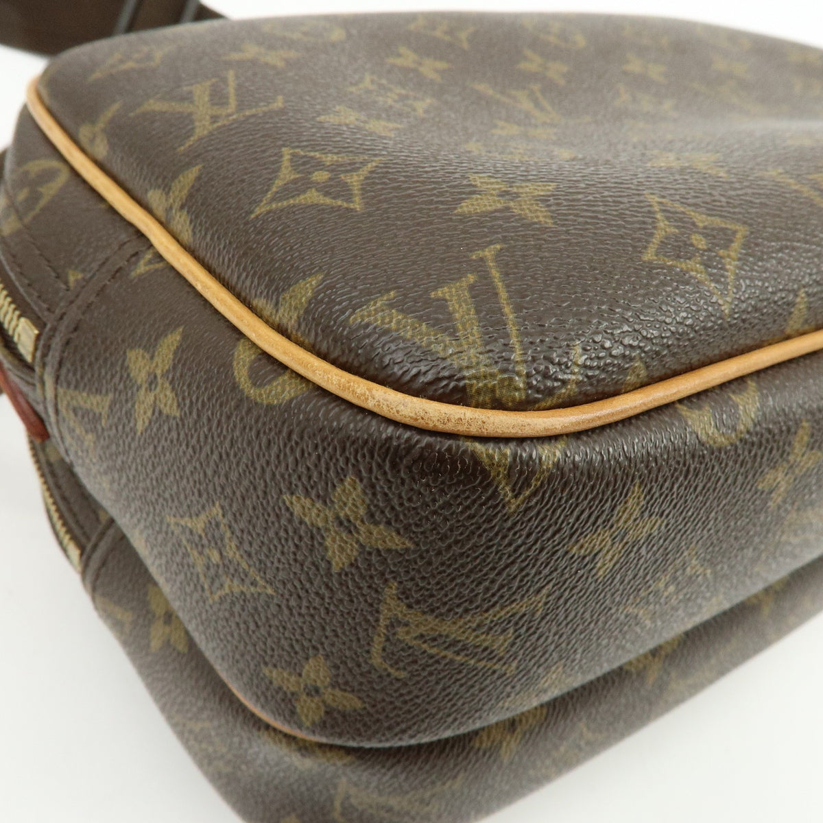Louis Vuitton Reporter Monogram Canvas Brown Canvas Shoulder Bag Bag (Pre-Owned)