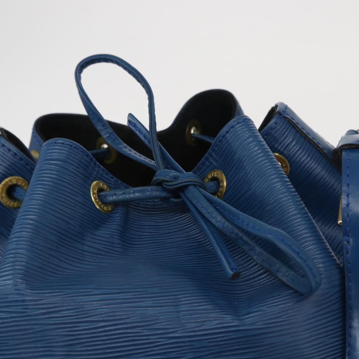 Louis Vuitton Noe Epi Leather Blue Leather Shoulder Bag Bag (Pre-Owned)