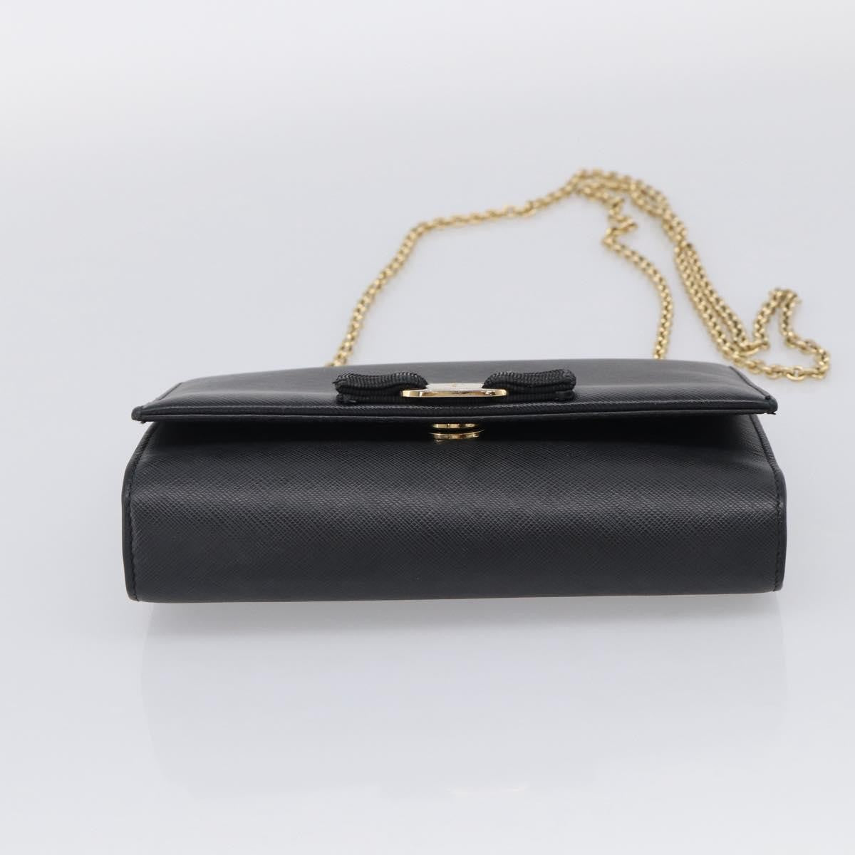 Salvatore Ferragamo Vala Chain Leather Black Leather Shoulder Bag Bag (Pre-Owned)