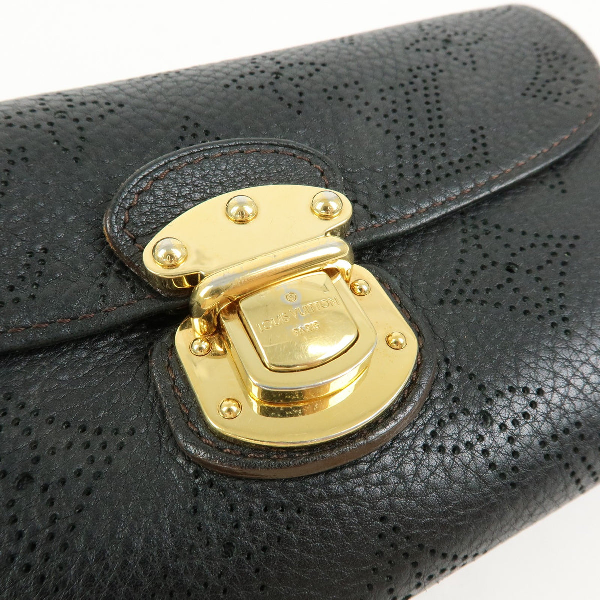 Louis Vuitton Amelia Mahina Leather Black Leather Wallets Accessory (Pre-Owned)