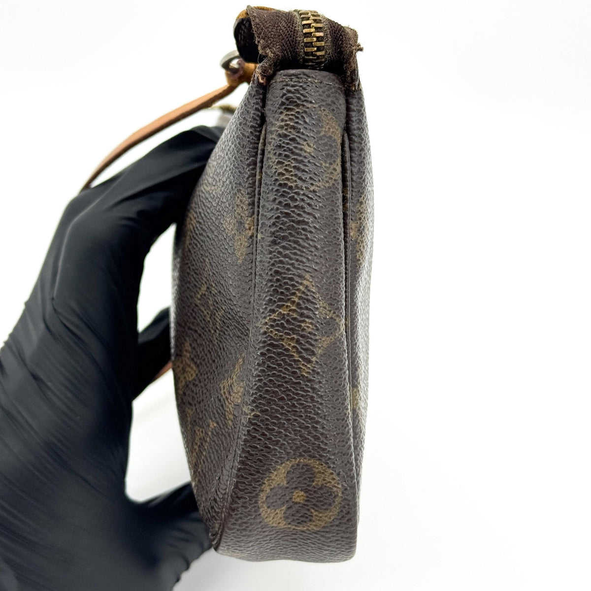 Louis Vuitton Louis Vuitton Monogramme Pochette Monogramme Canvas Brown Canvas Clutche & Pouche Bag (Pre-Owned)