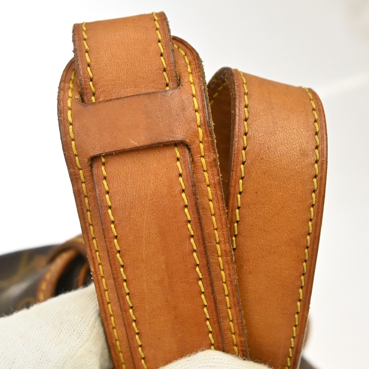 Louis Vuitton Saumur Monogram Brown Canvas Shoulder Bag Bag (Pre-Owned)