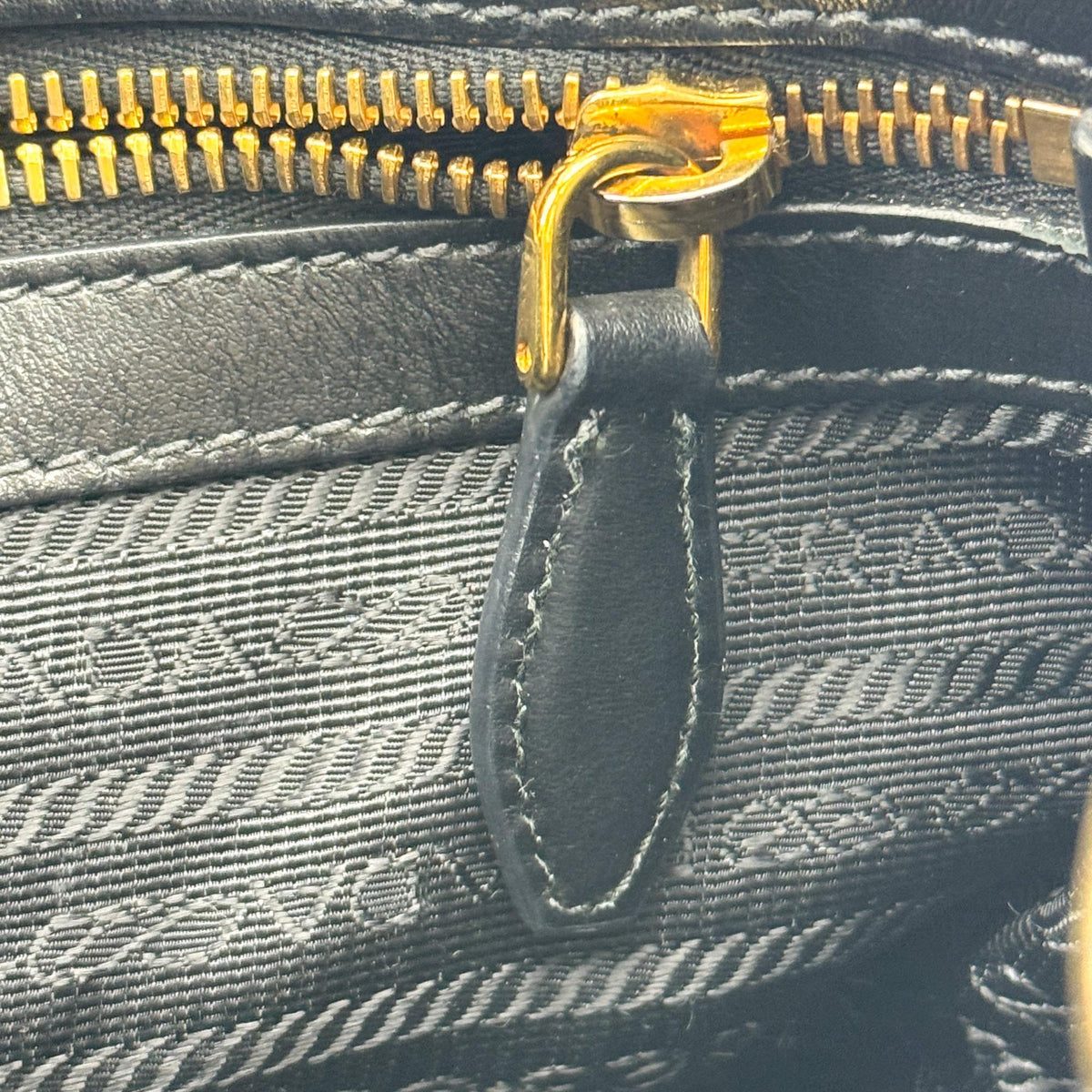 Prada Convertible Open Saffiano Leather Black Leather Tote Bag Bag (Pre-Owned)