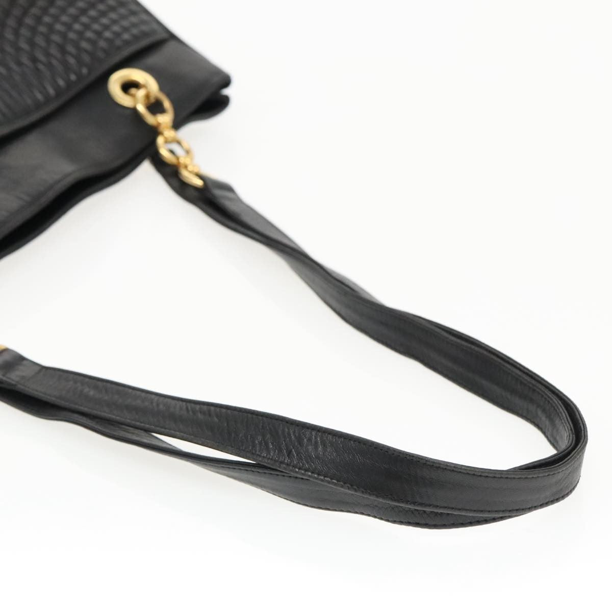 Bally Vintage Quilted Leather Black Leather Shoulder Bag Bag (Pre-Owned)