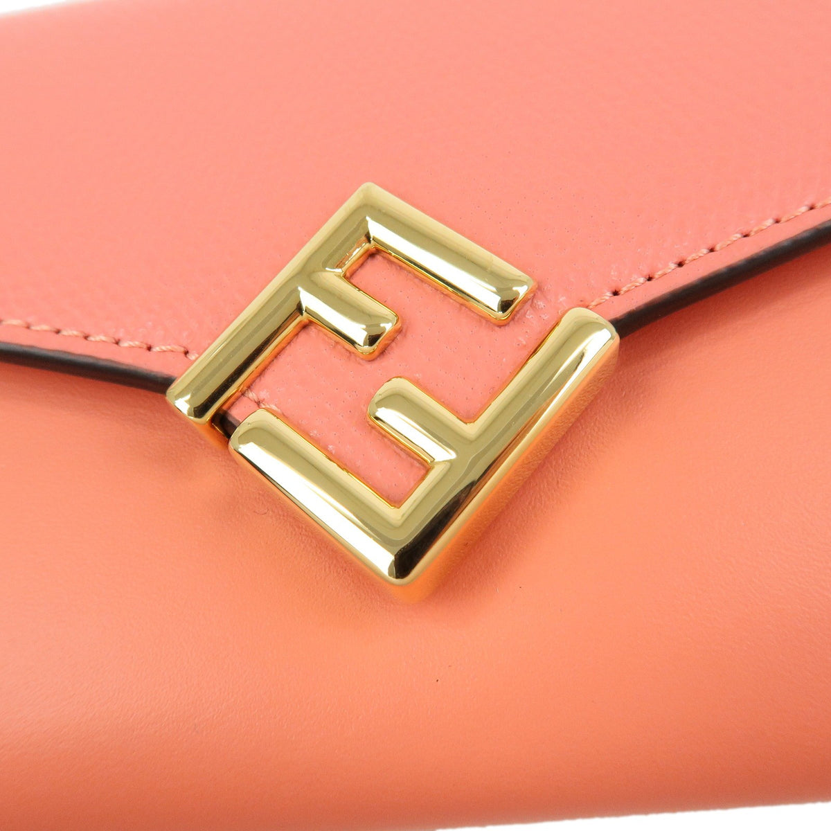 Fendi Ff Diamonds Continental Chain Leather Pink Leather Crossbody Bag Bag (Pre-Owned)