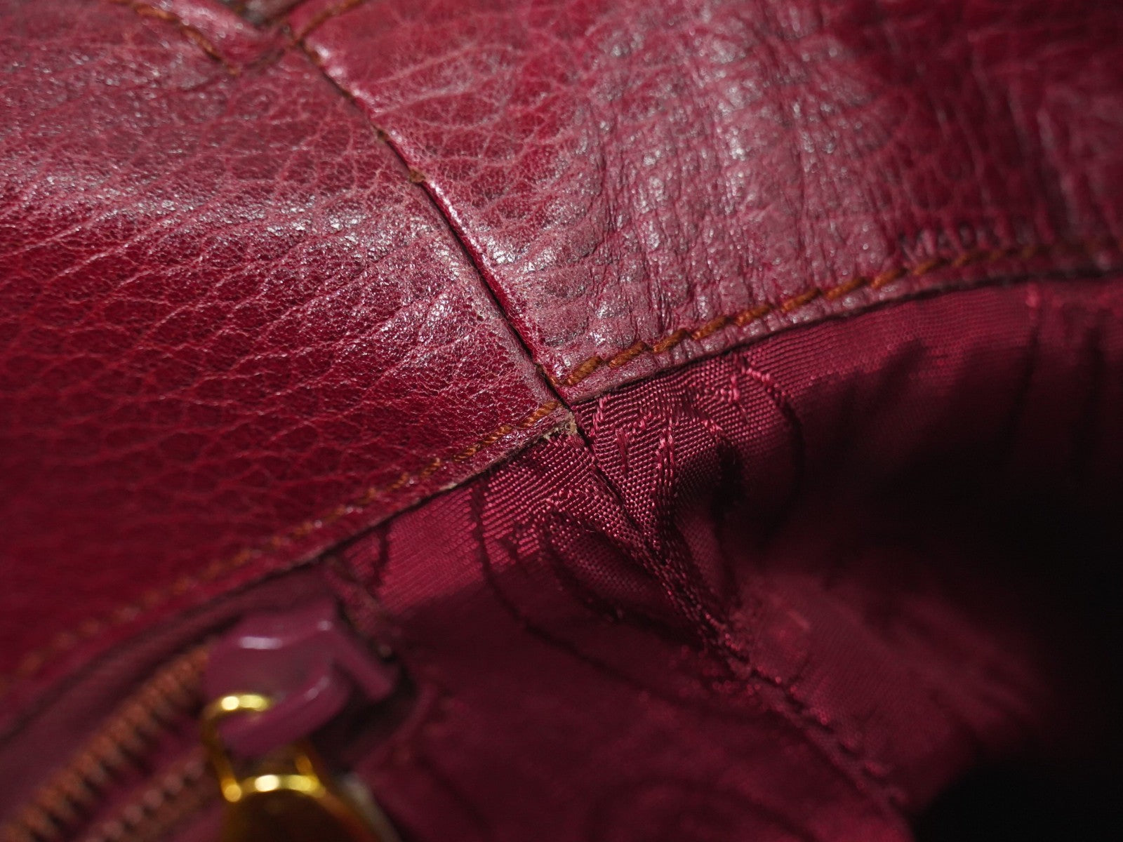 Cartier Vintage Must De Cartier Leather Burgundy Leather Shoulder Bag Bag (Pre-Owned)
