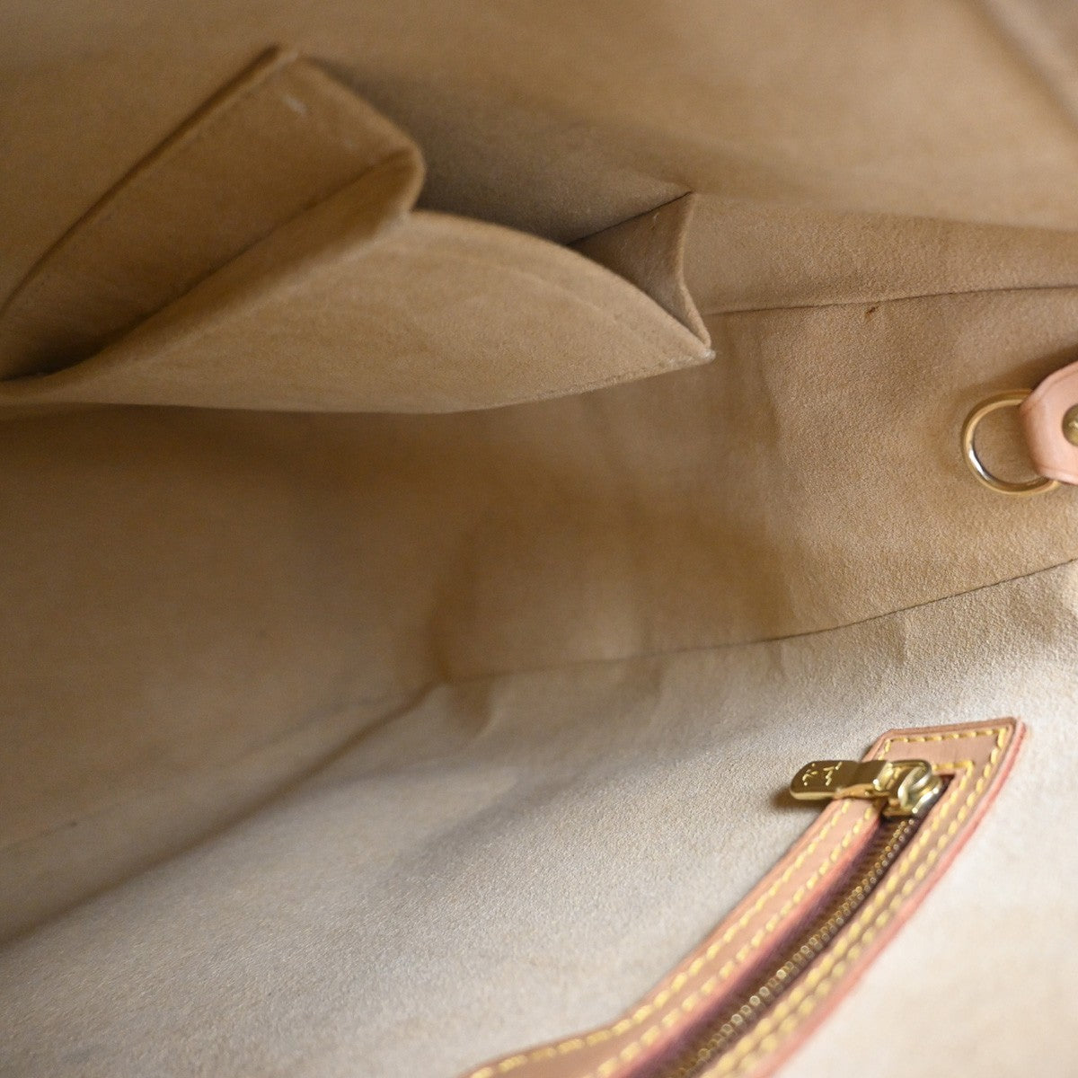 Louis Vuitton Monogram Looping Monogram Canvas Brown Canvas Handbag (Pre-Owned)
