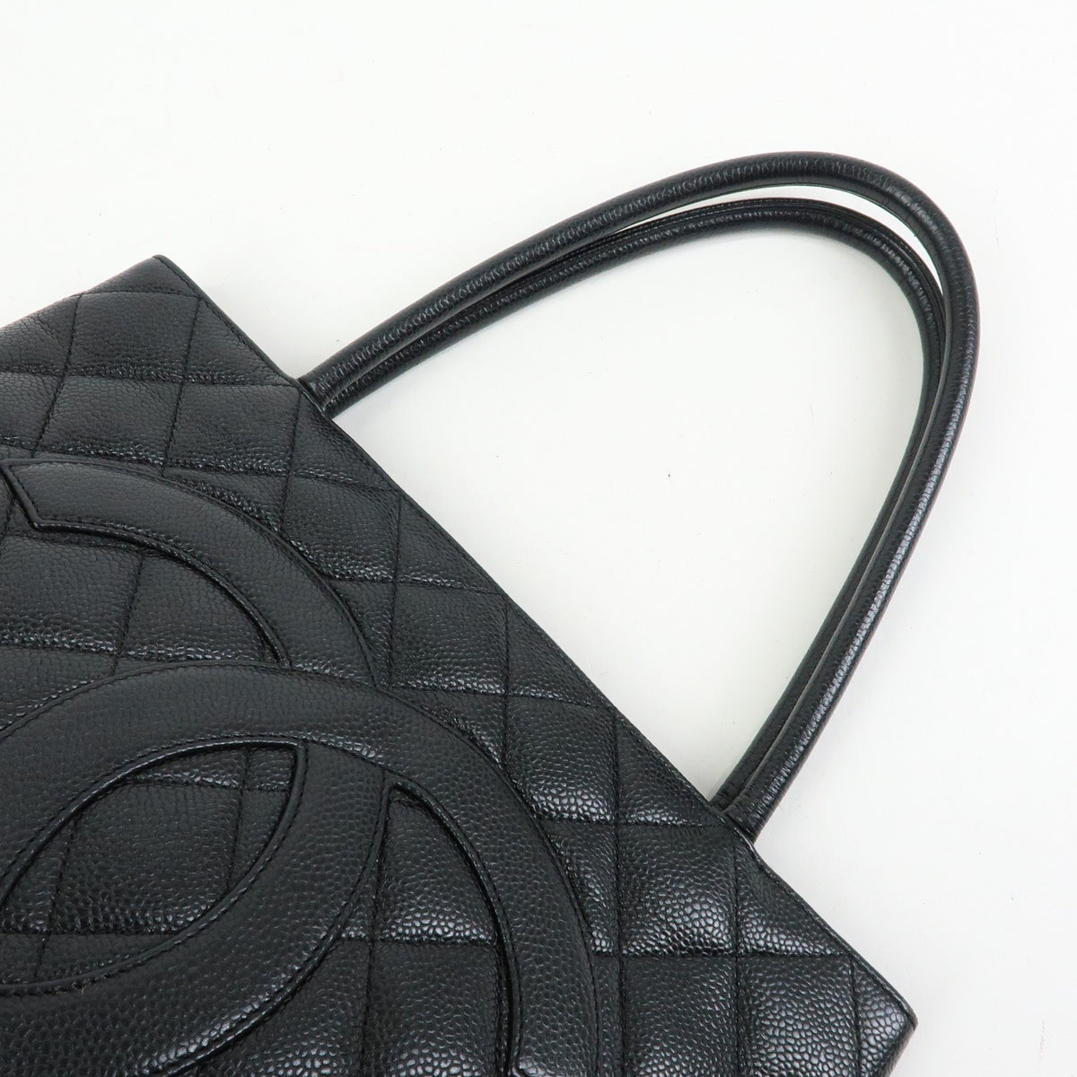 Chanel Medallion Quilted Caviar Black Leather Tote Bag Bag (Pre-Owned)