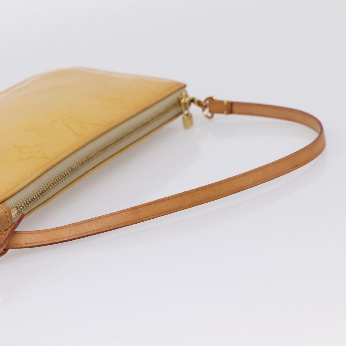 Louis Vuitton Lexington Pochette Monogram Vernis Beige Patent_Leather Clutche & Pouche Bag (Pre-Owned)