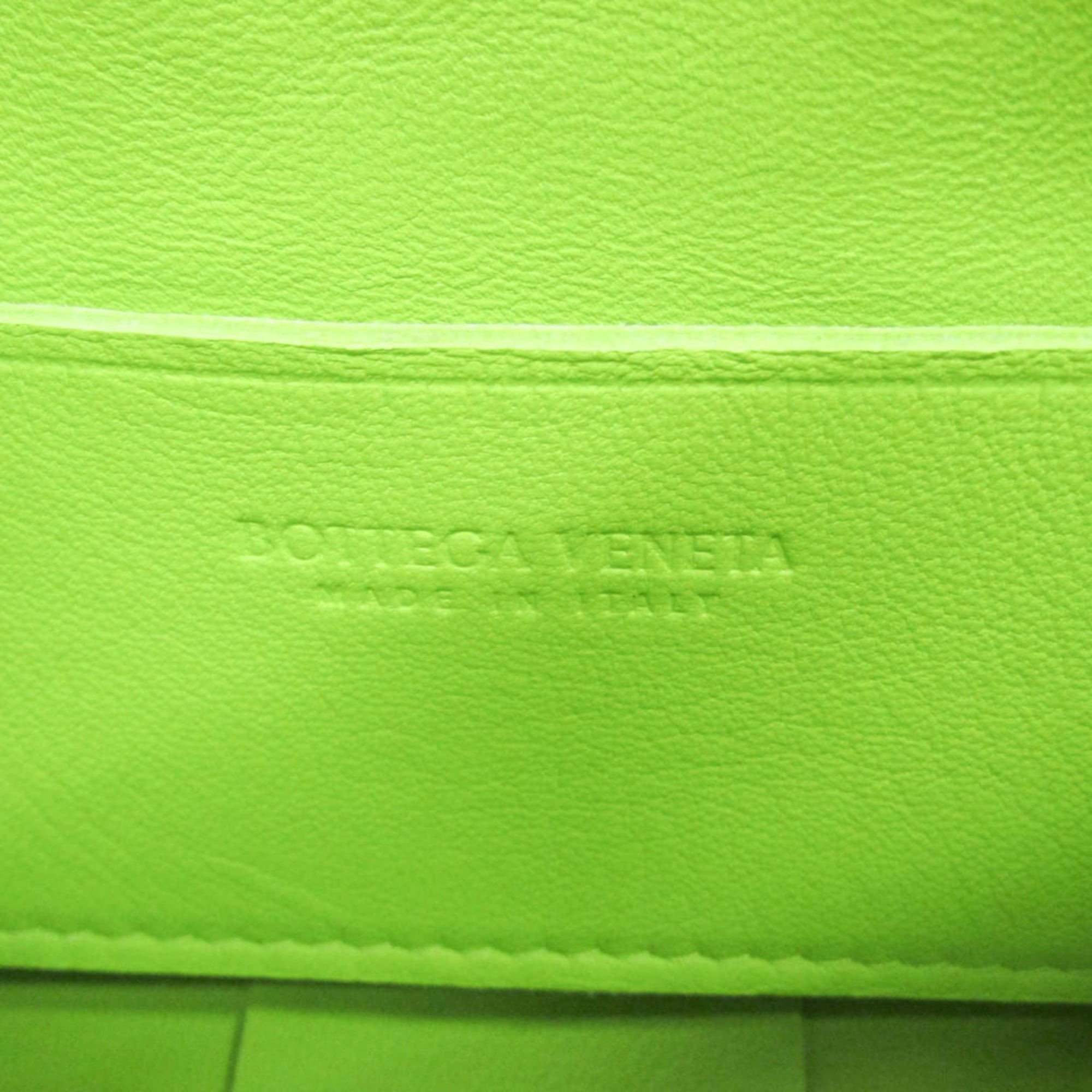 Bottega Veneta Cassette Maxi Intrecciato Leather Green Leather Clutche & Pouche Bag (Pre-Owned)