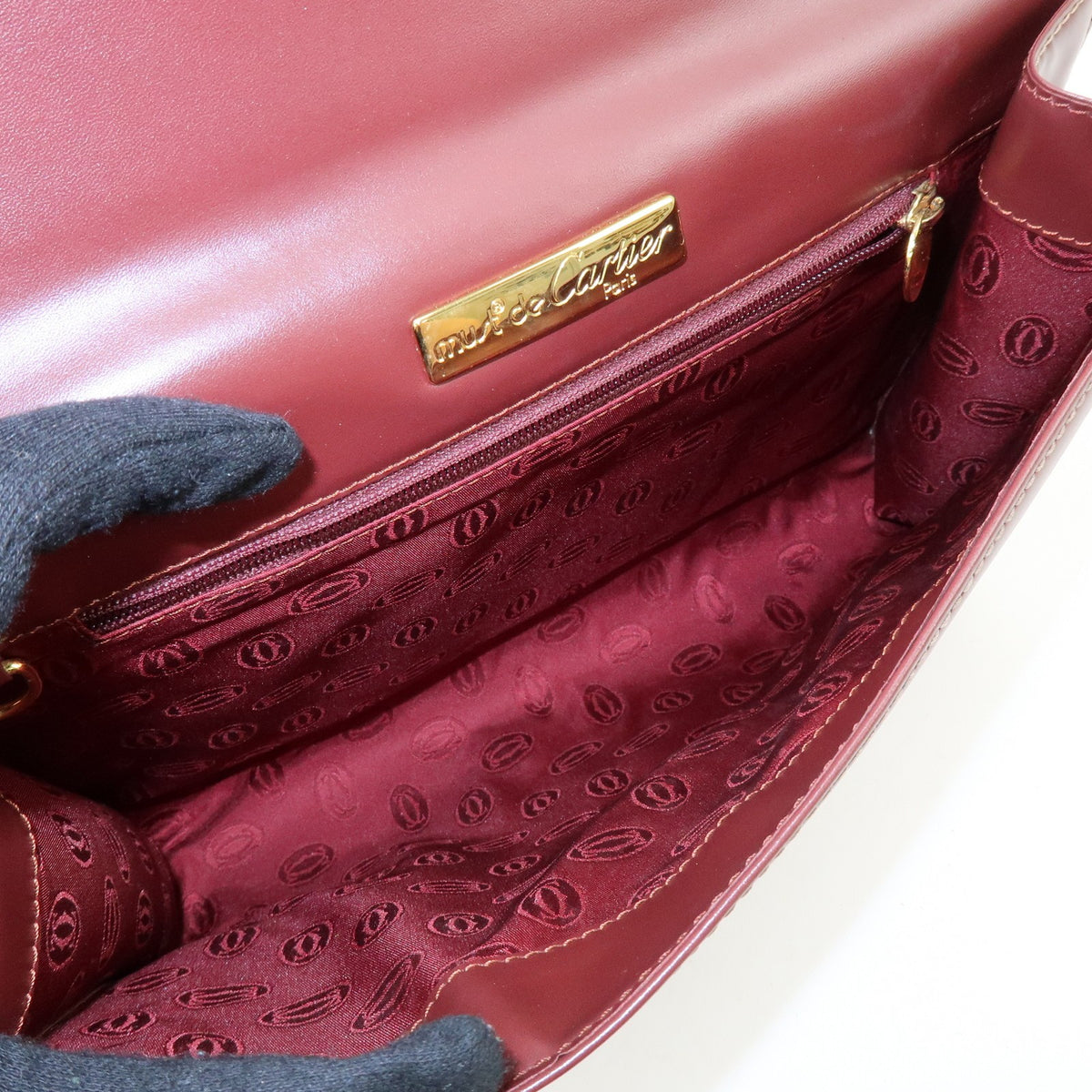 Cartier Must De Cartier Clutch Leather Burgundy Leather Clutche & Pouche Bag (Pre-Owned)