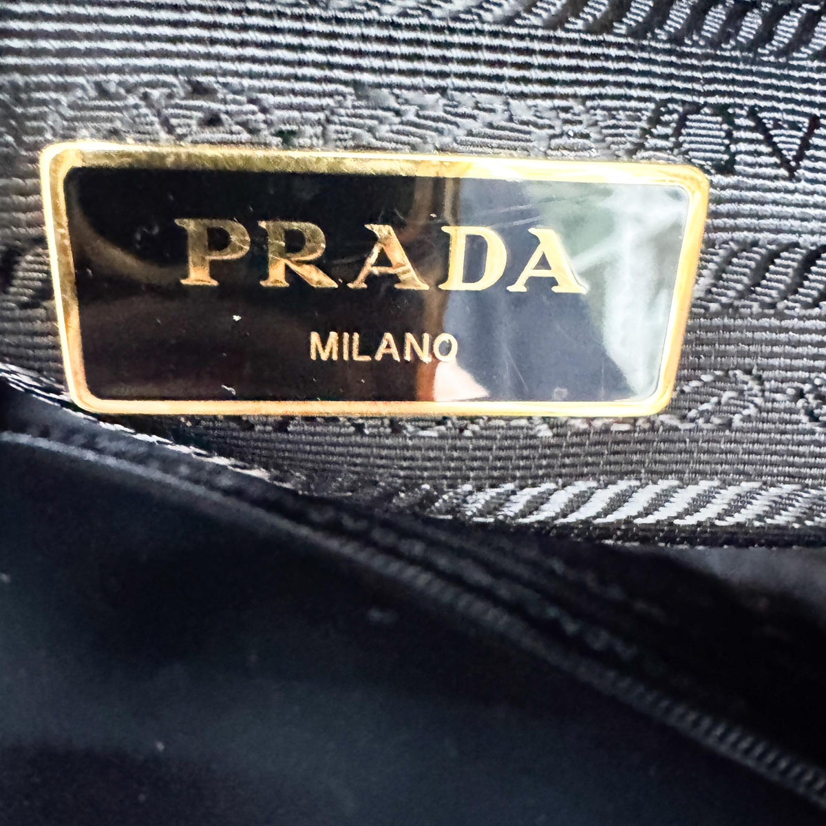 Prada Saffiano Tote Leather Black Leather Tote Bag Bag (Pre-Owned)
