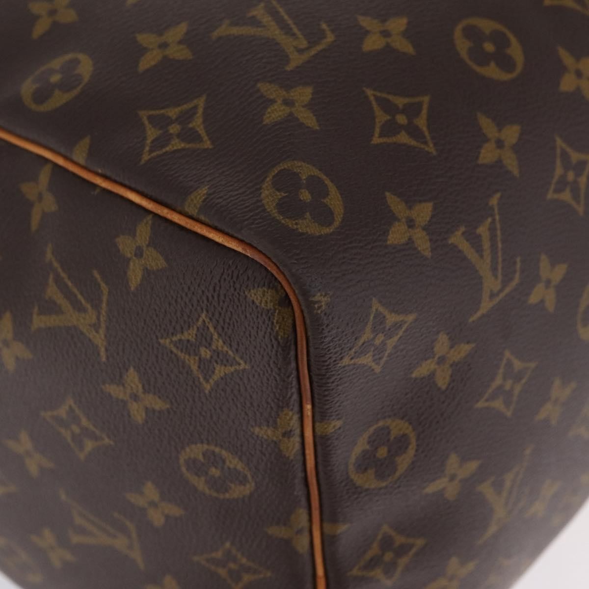 Louis Vuitton Keepall Monogram Canvas Brown Canvas Travel Bag Bag (Pre-Owned)