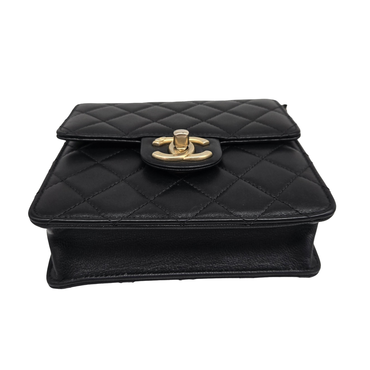 Chanel Chic Pearls Flap Clutch With Chain Quilted Lambskin Black Leather Crossbody Bag Bag (Pre-Owned)