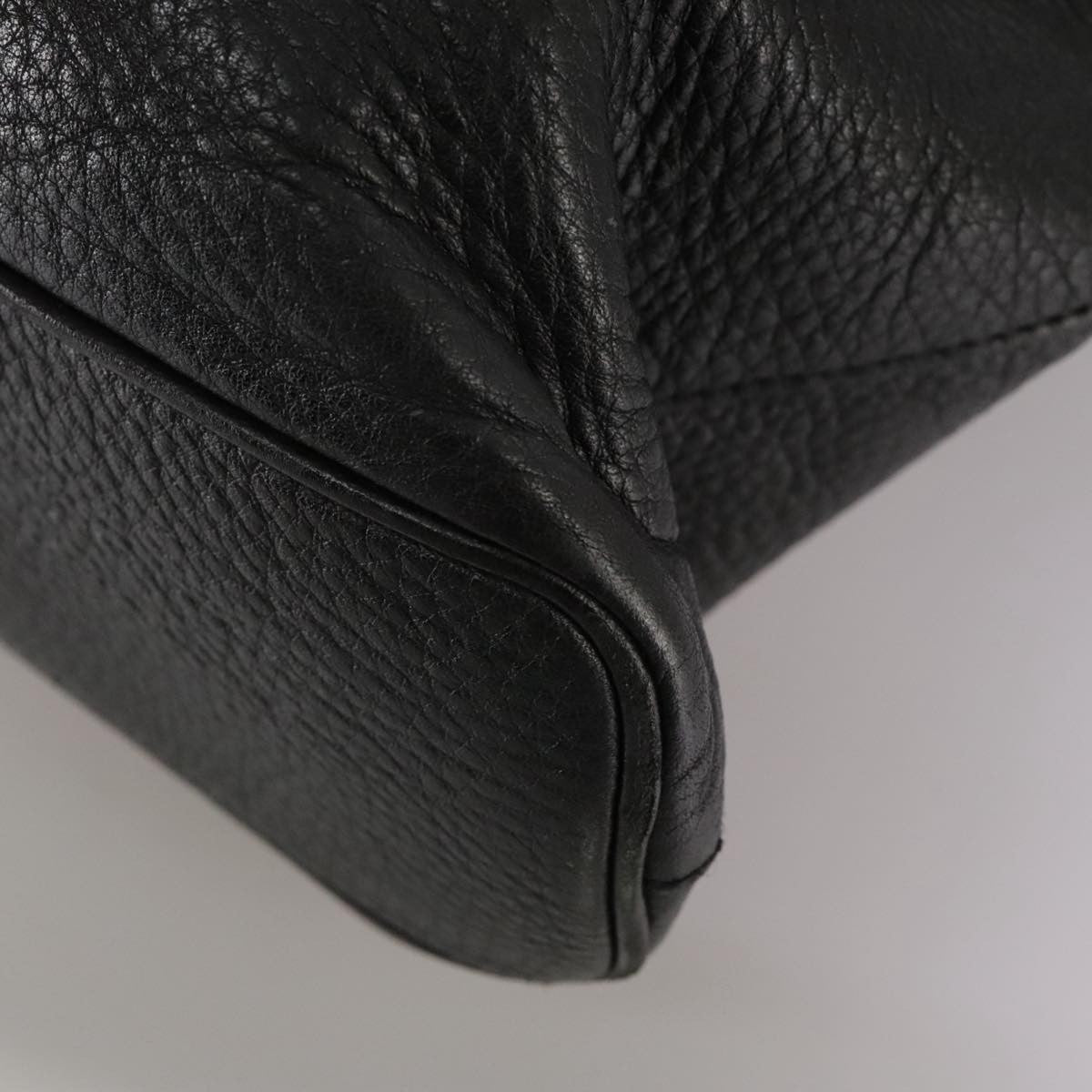 Burberry Handbag Leather Black Leather Handbag (Pre-Owned)