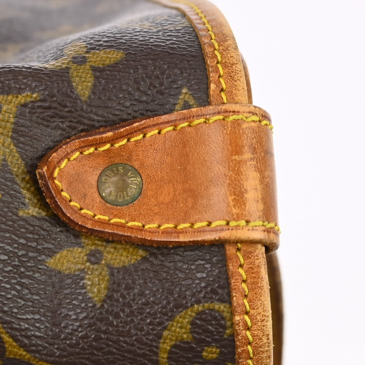 Louis Vuitton Saumur Monogram Brown Canvas Shoulder Bag Bag (Pre-Owned)
