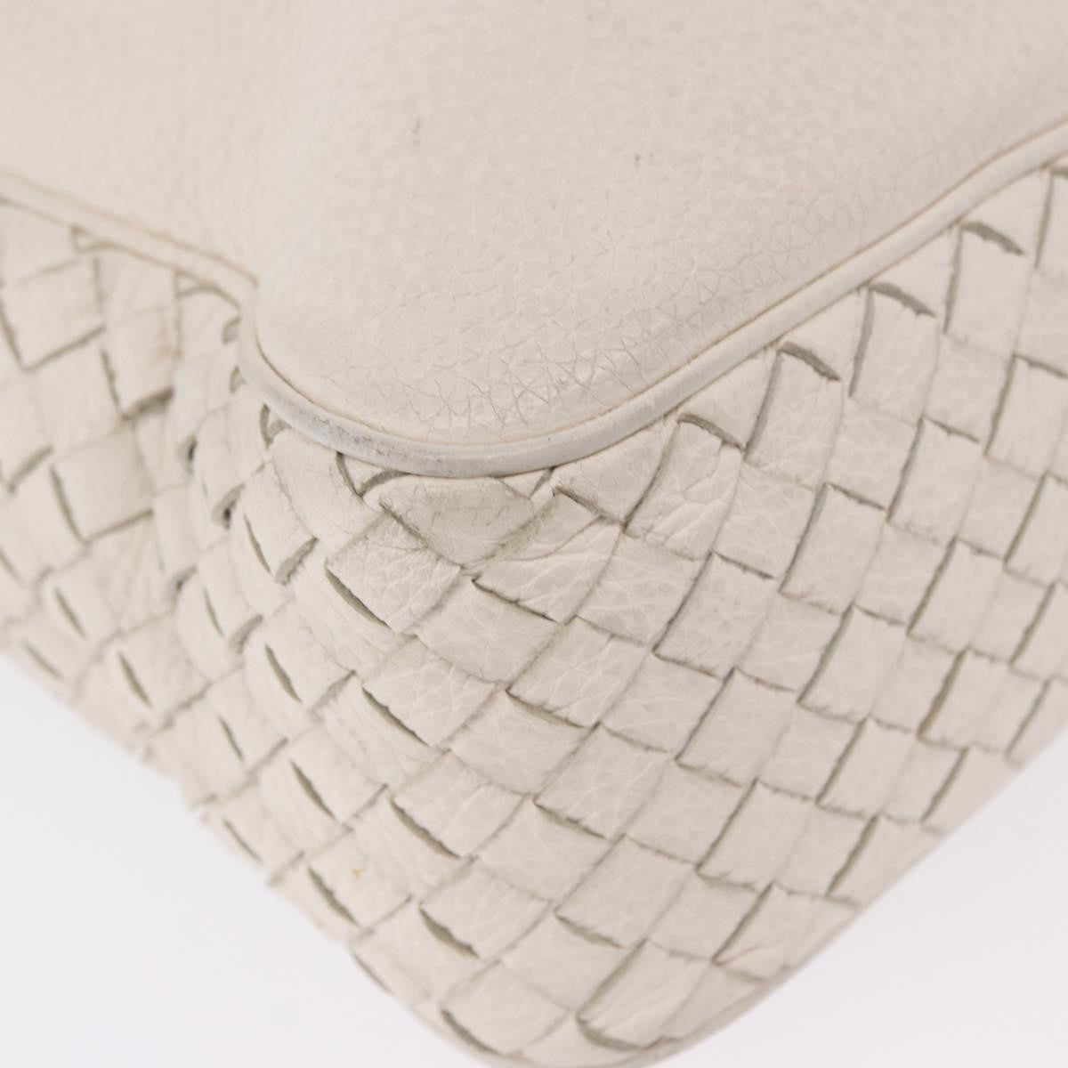 Bottega Veneta Intrecciato Shoulder Leather White Leather Shoulder Bag Bag (Pre-Owned)