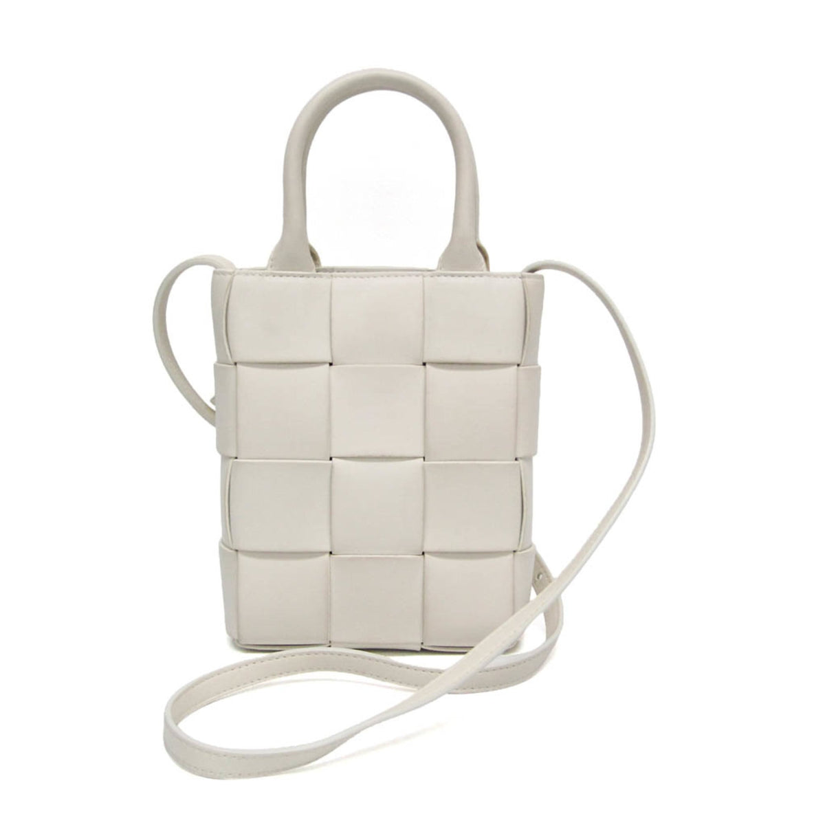 Bottega Veneta Cassette Convertible Maxi Intrecciato Leather White Leather Tote Bag Bag (Pre-Owned)