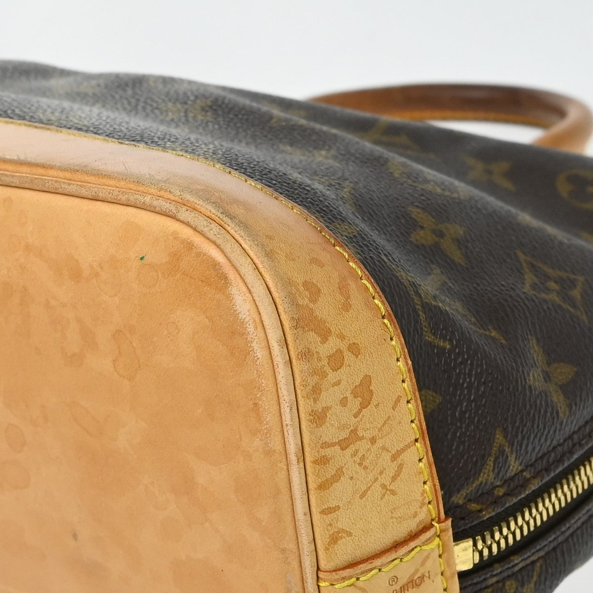 Louis Vuitton Alma Monogram Canvas Brown Canvas Handbag (Pre-Owned)