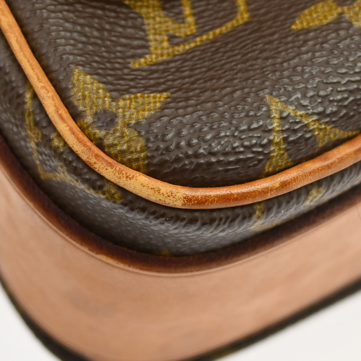 Louis Vuitton Cartouchiere Monogram Canvas Brown Canvas Handbag (Pre-Owned)