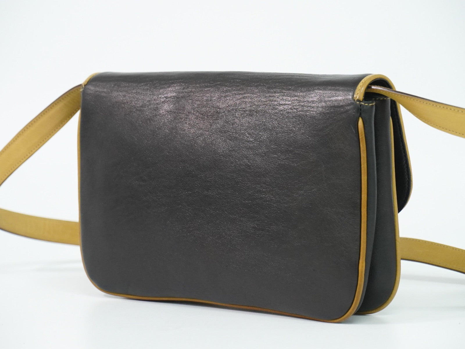 Celine Vintage Flap Leather Black Leather Shoulder Bag Bag (Pre-Owned)
