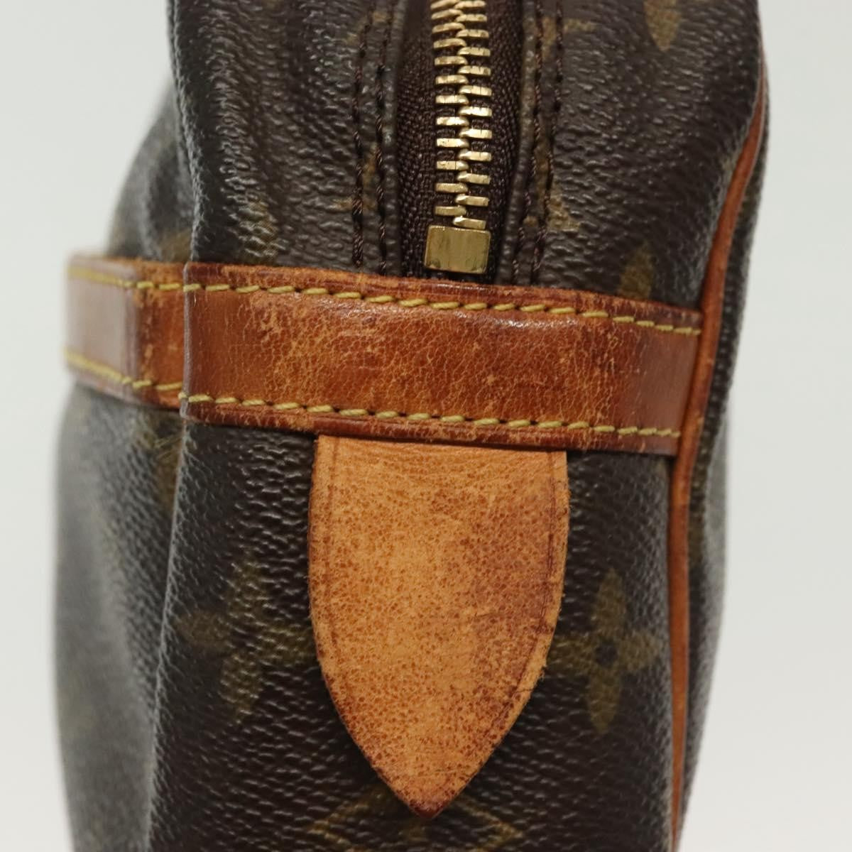 Louis Vuitton Compiegne Canvas Brown Canvas Clutche & Pouche Bag (Pre-Owned)