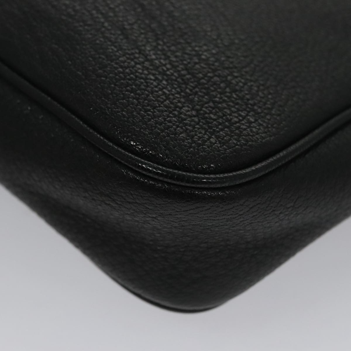 Givenchy Black Leather Shoulder Bag (Pre-Owned)