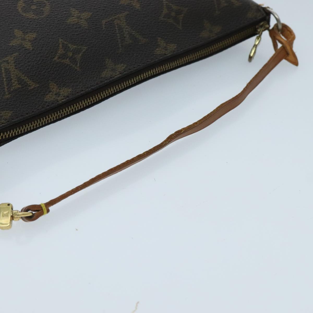 Louis Vuitton Pochette Accessoire Brown Canvas Clutch Bag (Pre-Owned)