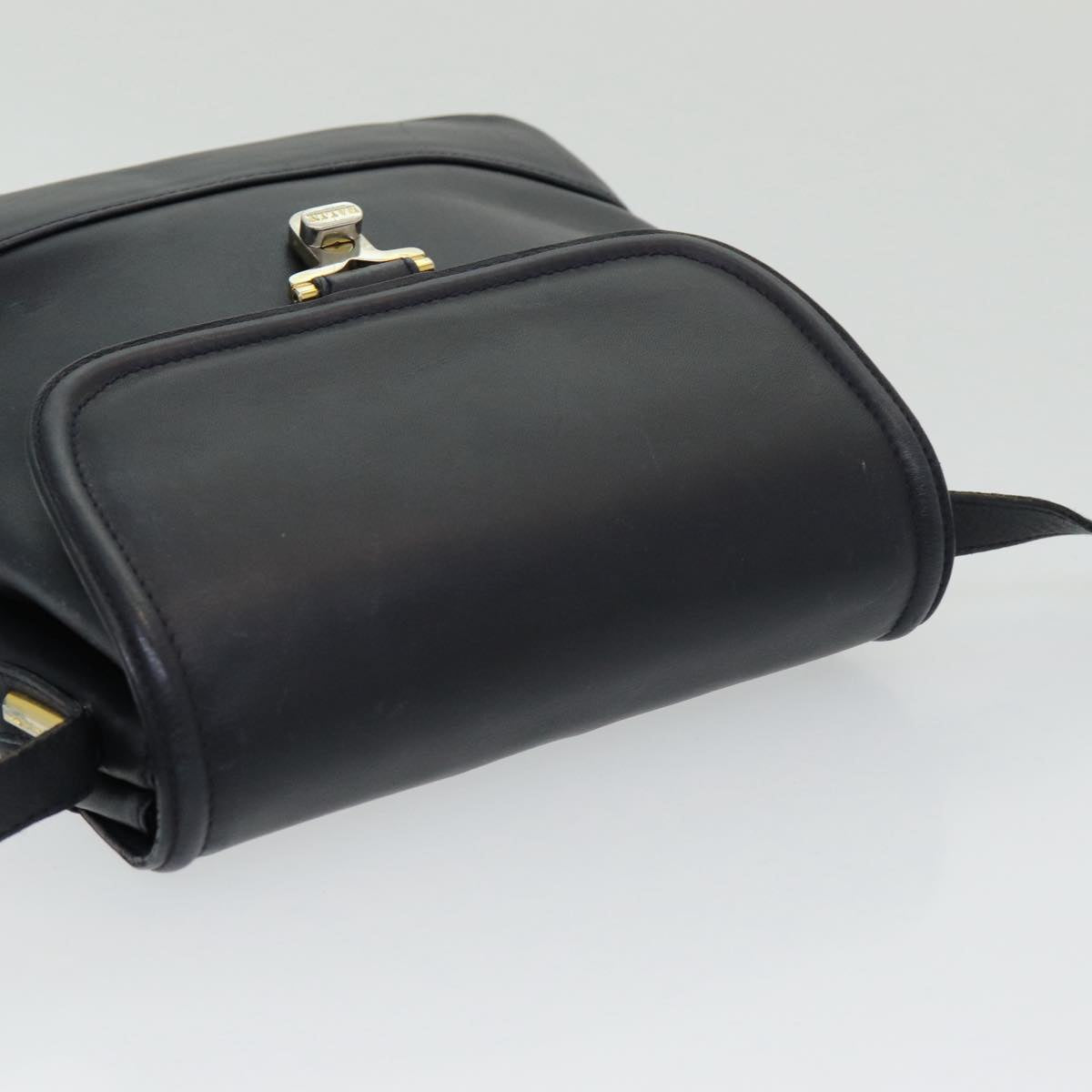 Bally Black Leather Shoulder Bag (Pre-Owned)