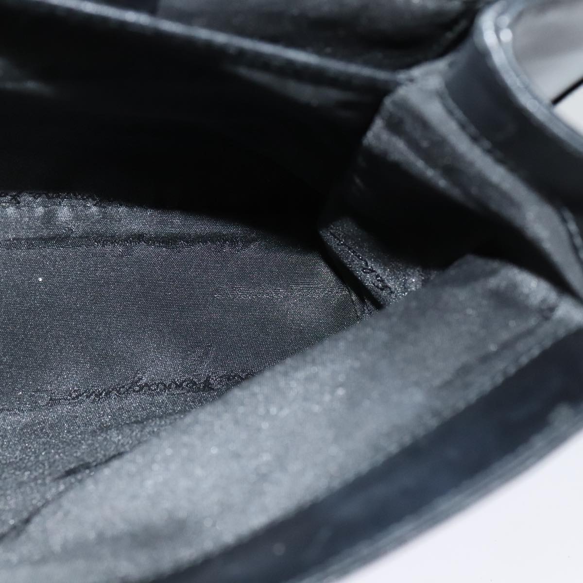 Salvatore Ferragamo Gancini Black Leather Handbag (Pre-Owned)