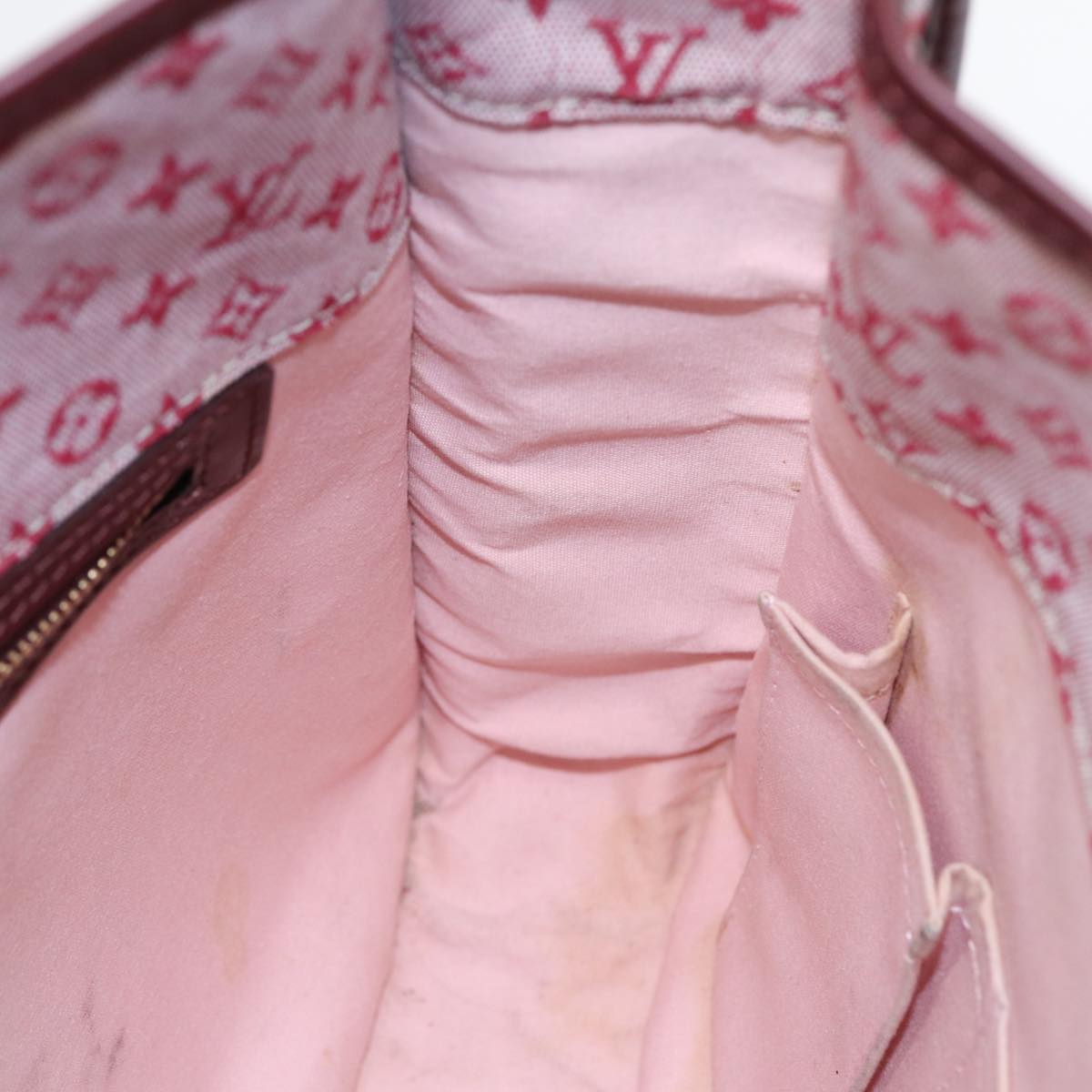 Louis Vuitton Besace Pink Canvas Shoulder Bag (Pre-Owned)