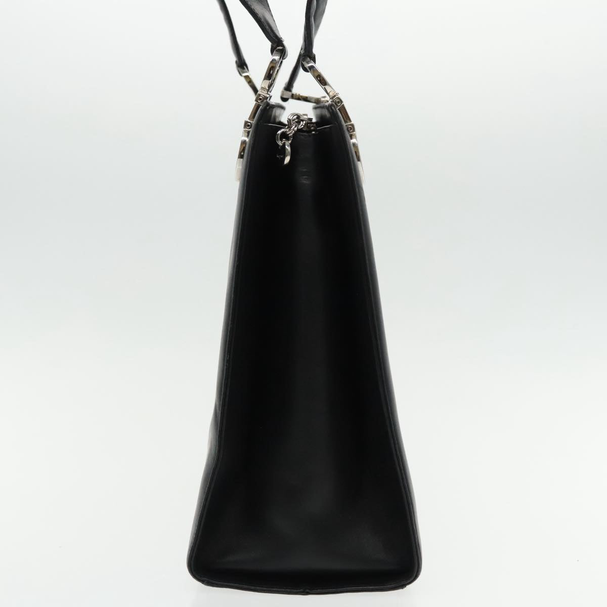 Salvatore Ferragamo Gancini Black Leather Shoulder Bag (Pre-Owned)